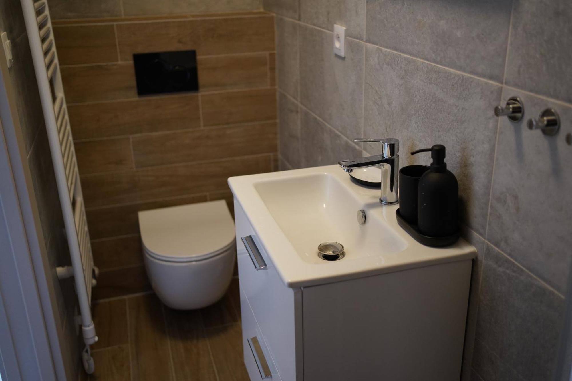 Rodinny Apartman Cista Cerny Dul Exterior photo